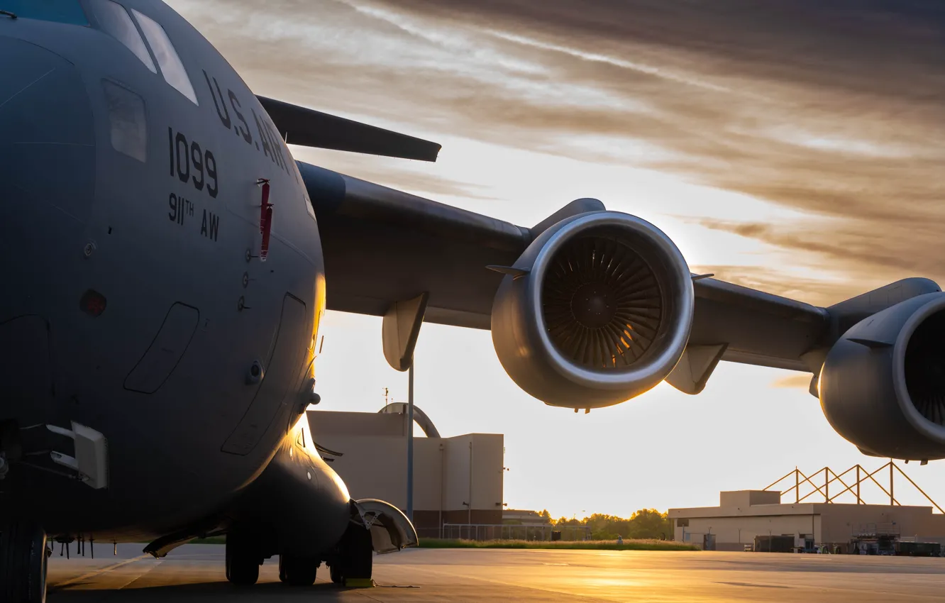 Фото обои ВВС США, Boeing C-17 Globemaster III, американский военно-транспортный самолёт