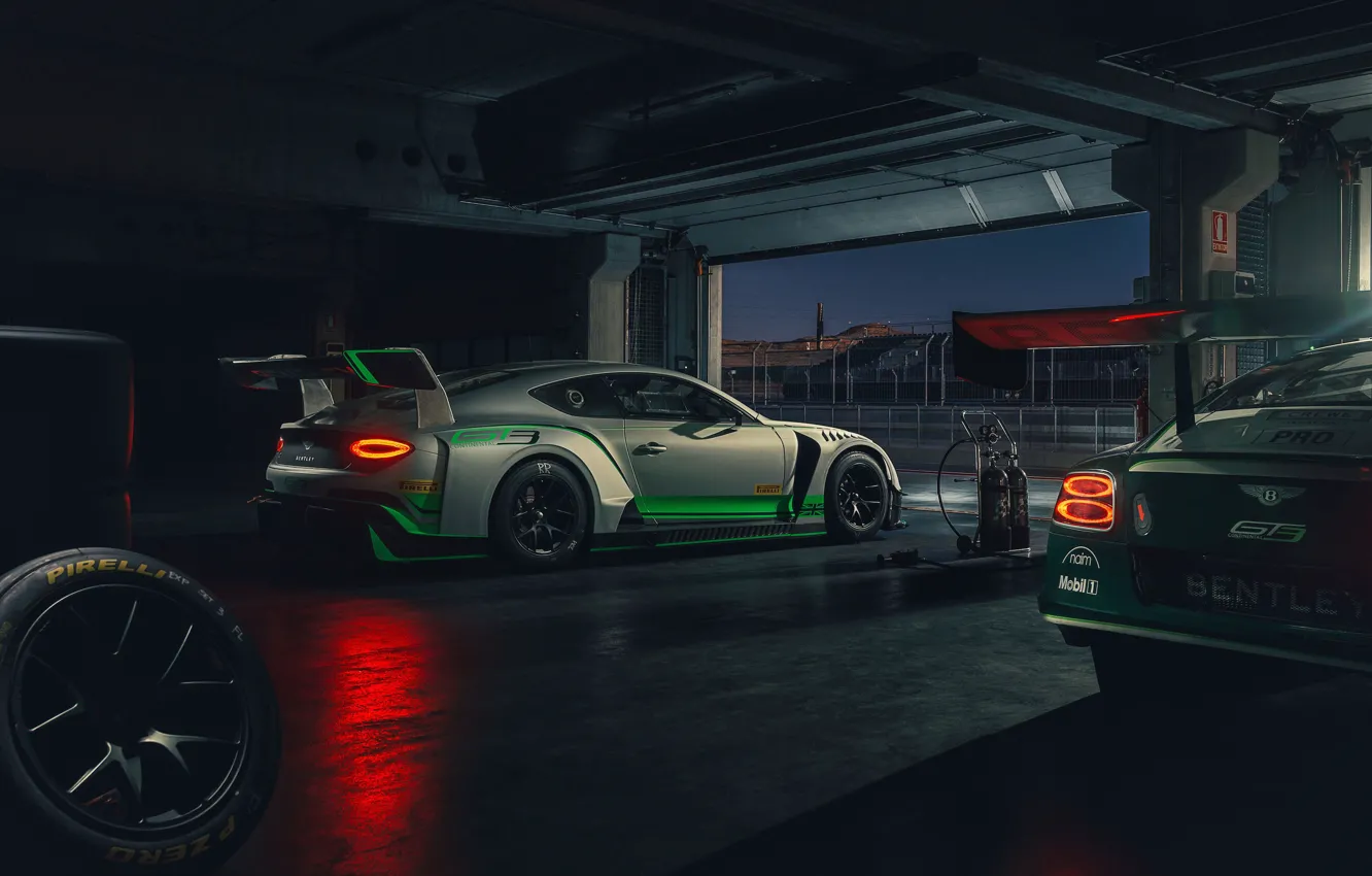 Фото обои Bentley, Continental, гоночное авто, GT3, 2018, гоночный бокс