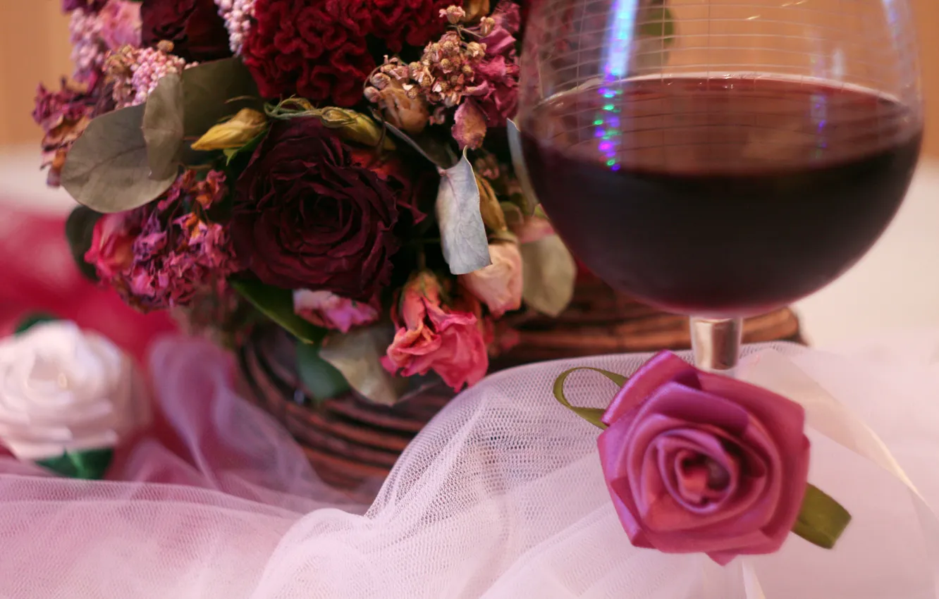 Фото обои вино, розы, засохший букет, гербарий, букет невесты, краное вино