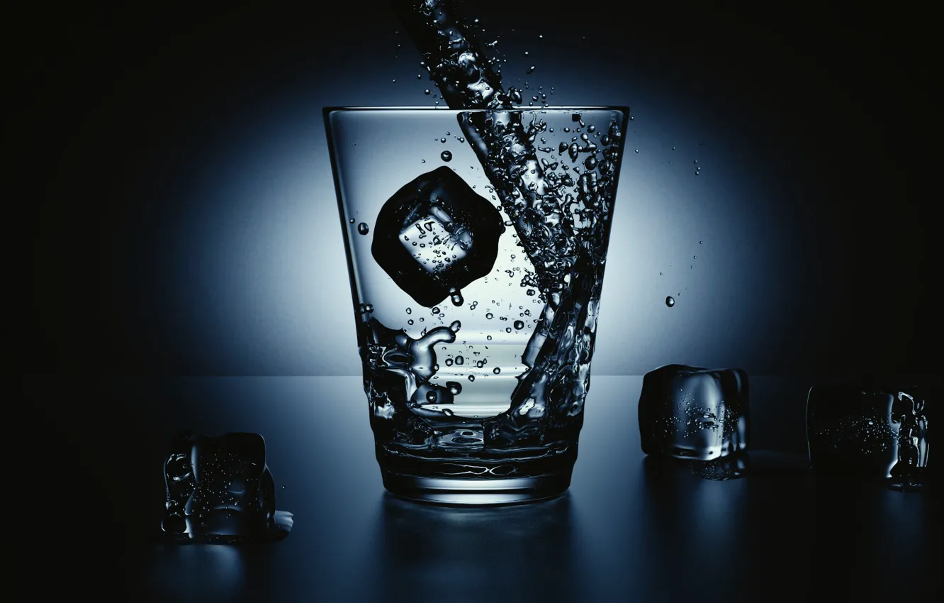 Фото обои вода, стакан, лёд, струя, Water ad