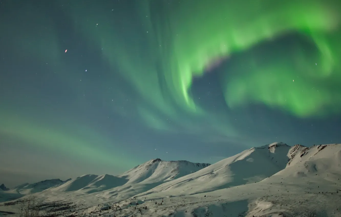 Фото обои зима, звезды, снег, горы, ночь, северное сияние, Аляска, США