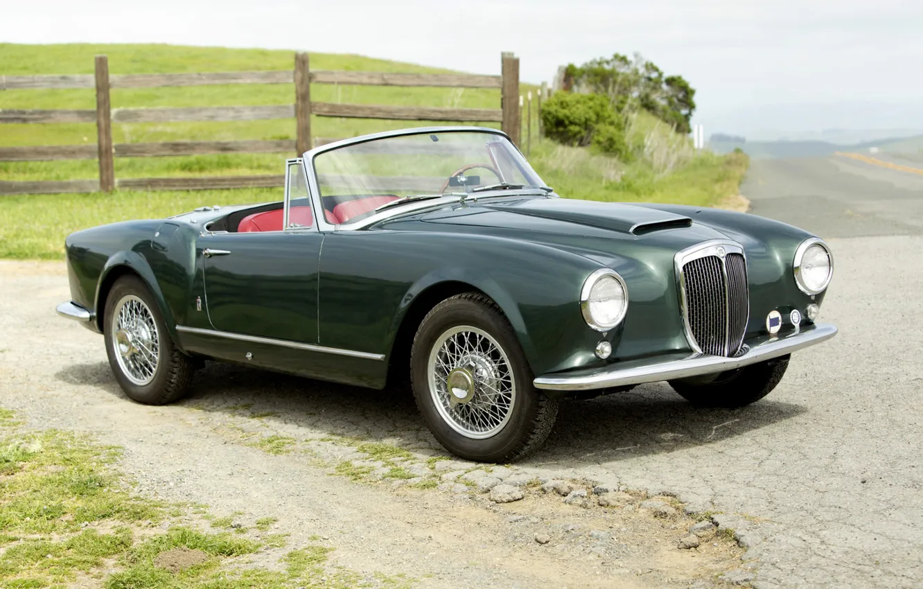 Фото обои дорога, фон, классика, передок, Lancia, Convertible, 1956, Лянча