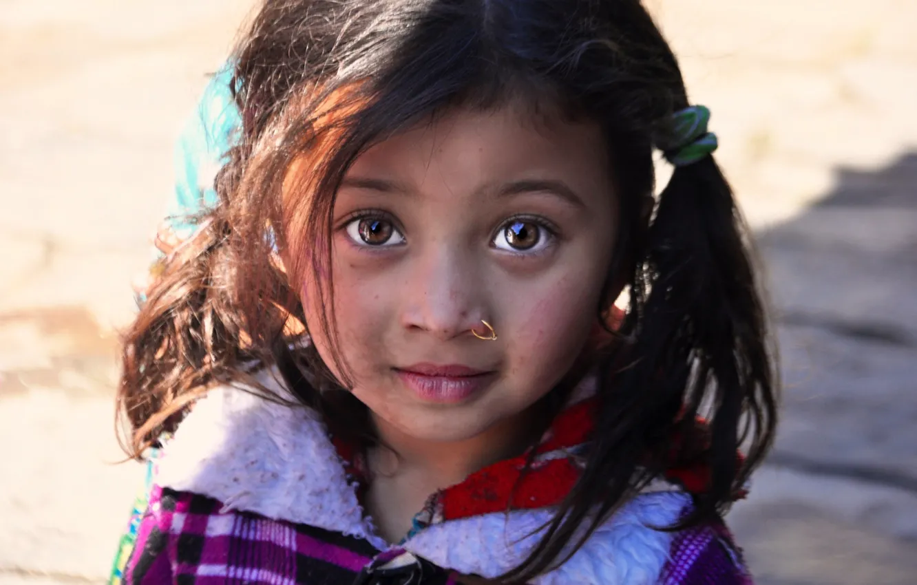 Фото обои глаза, взгляд, серьги, девочка, карие