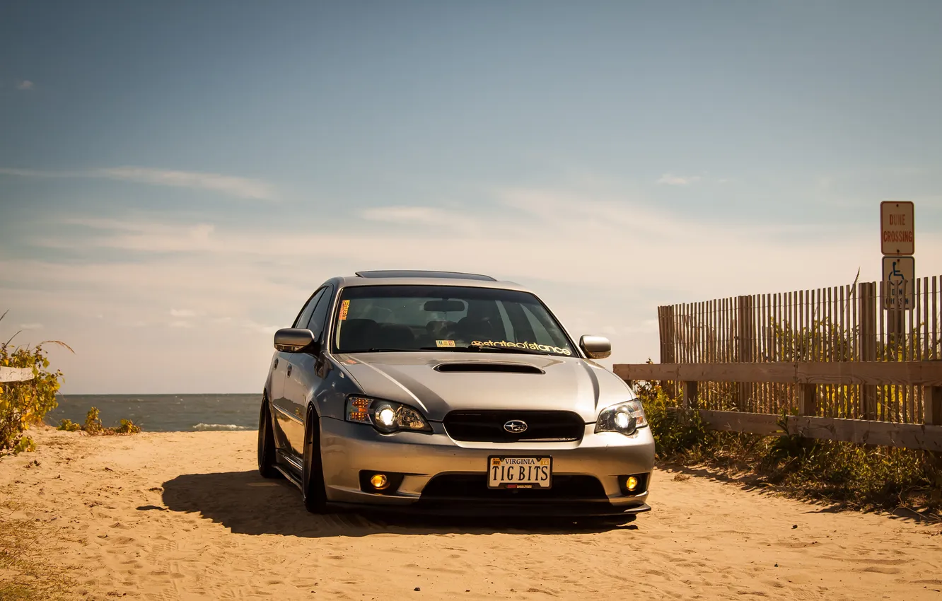 Фото обои песок, берег, Subaru, субару, Legacy, легаси, спортивный седан