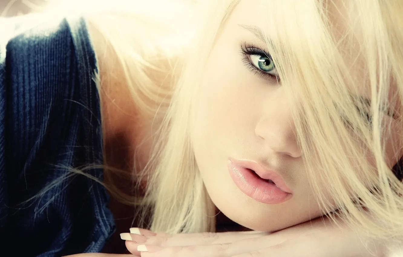 Фото обои взгляд, девушка, нежность, блондинка, губы, alexis ford