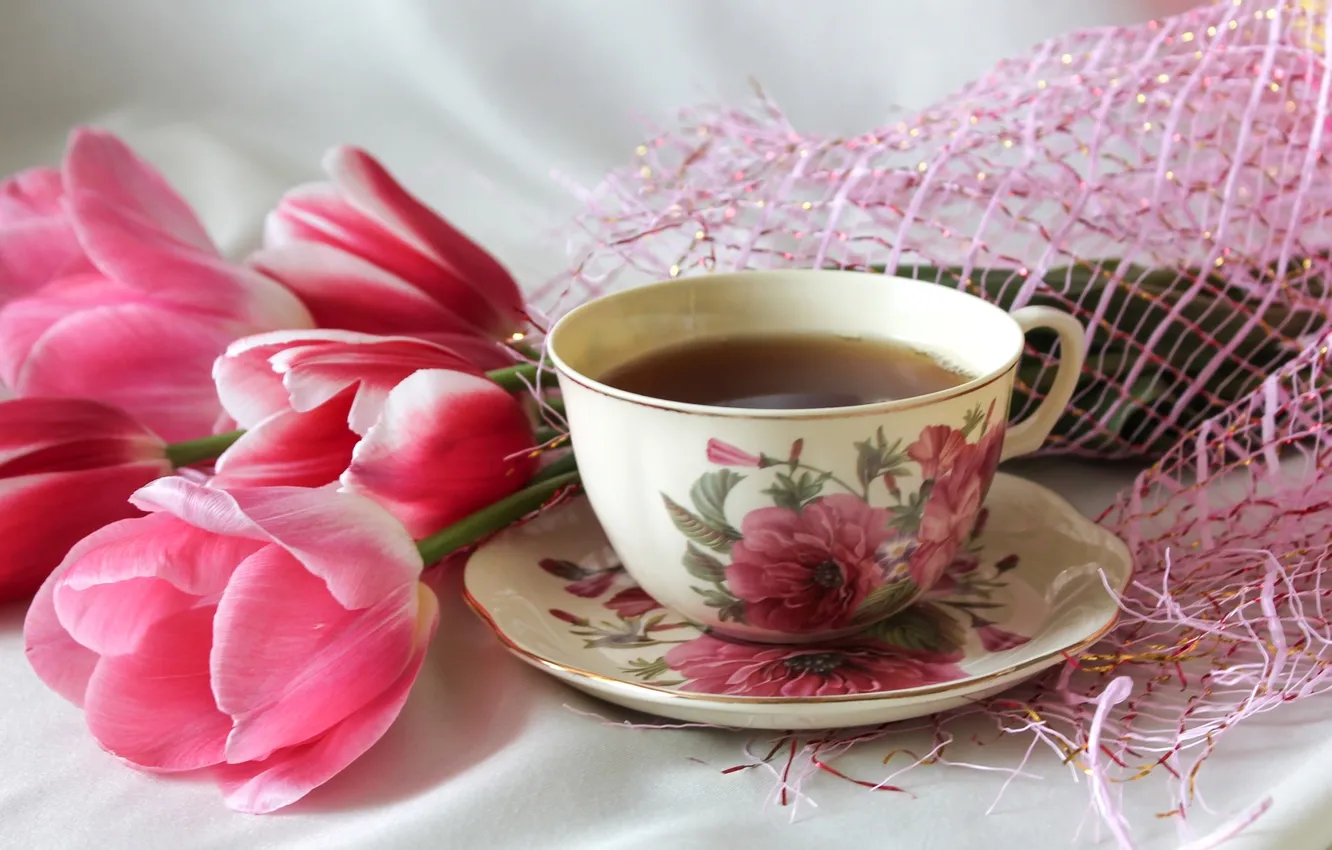 Фото обои розовый, чай, чашка, тюльпаны