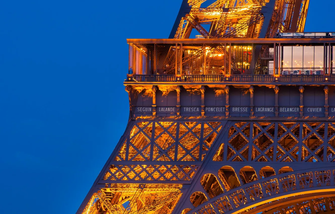 Фото обои небо, свет, город, Франция, Париж, вечер, Эйфелева башня