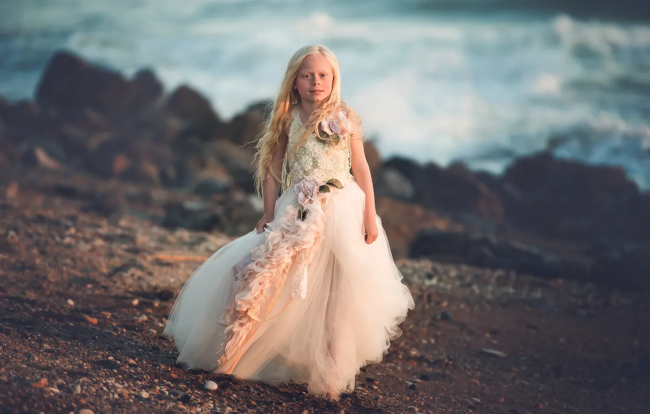 Фото обои берег, платье, девочка, Sea Princess