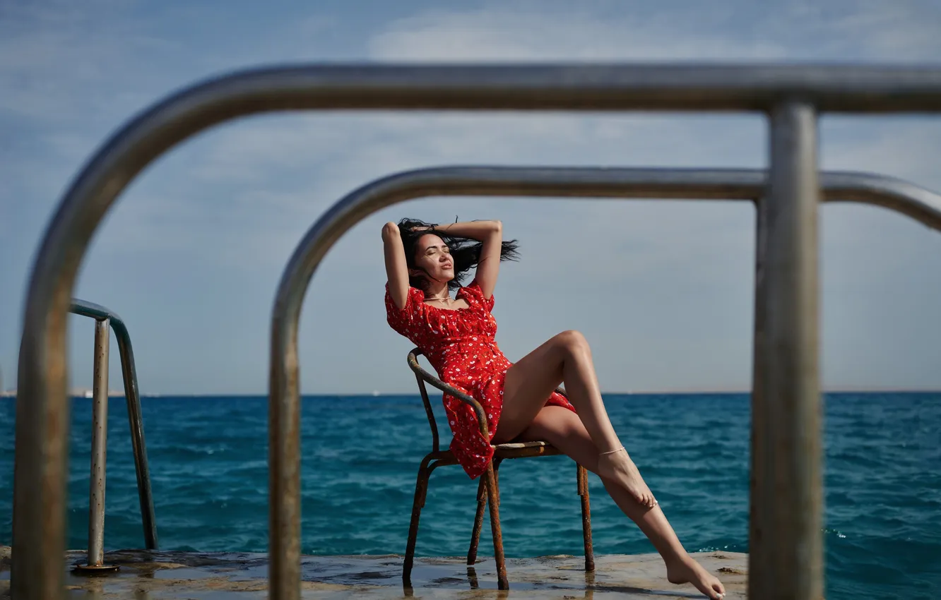 Фото обои девушка, sky, legs, sea, nature, clouds, model, chair