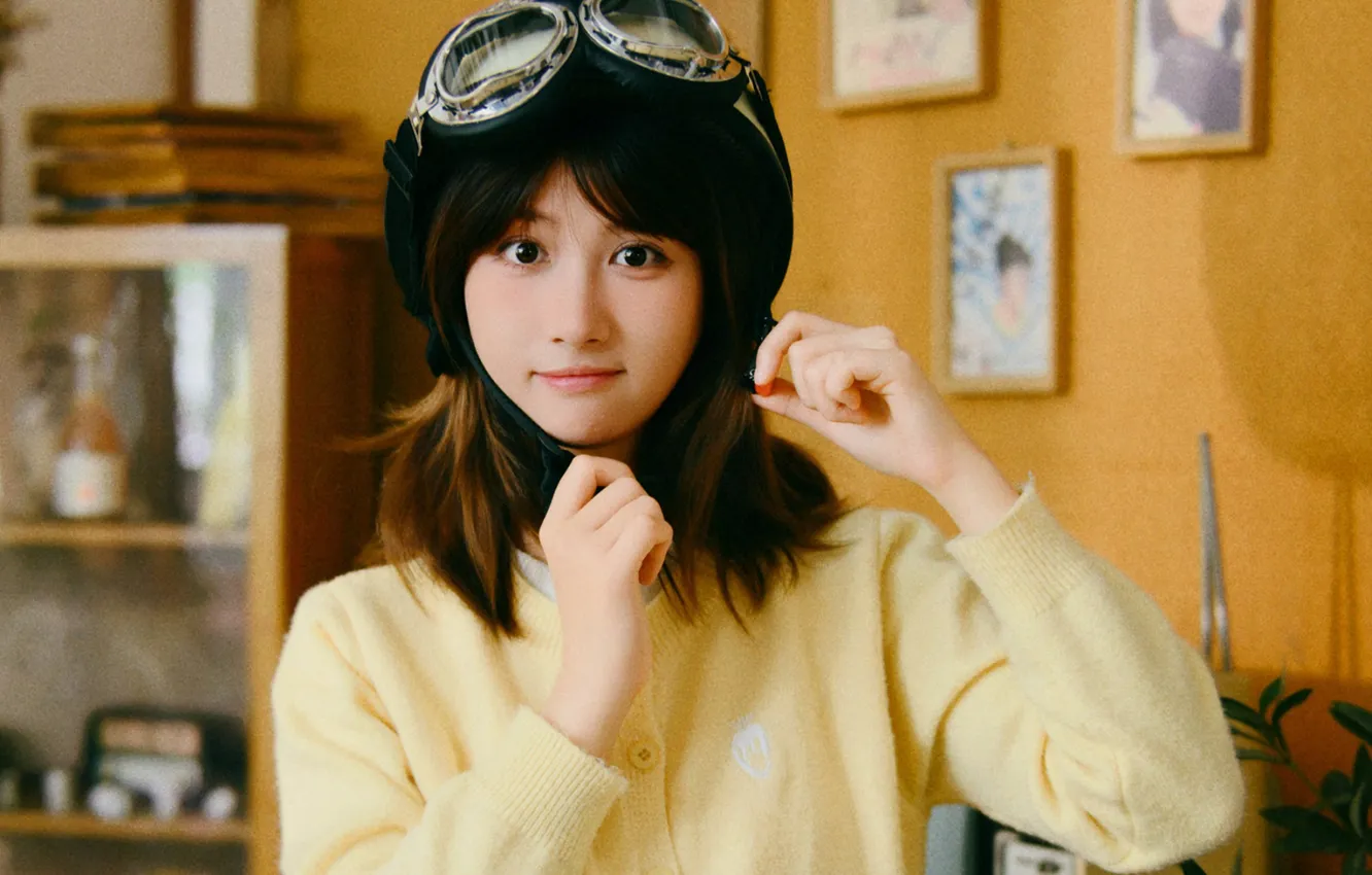 Фото обои Beautiful, Asian, Model, Smile, Woman, Cute, Pretty, Helmet