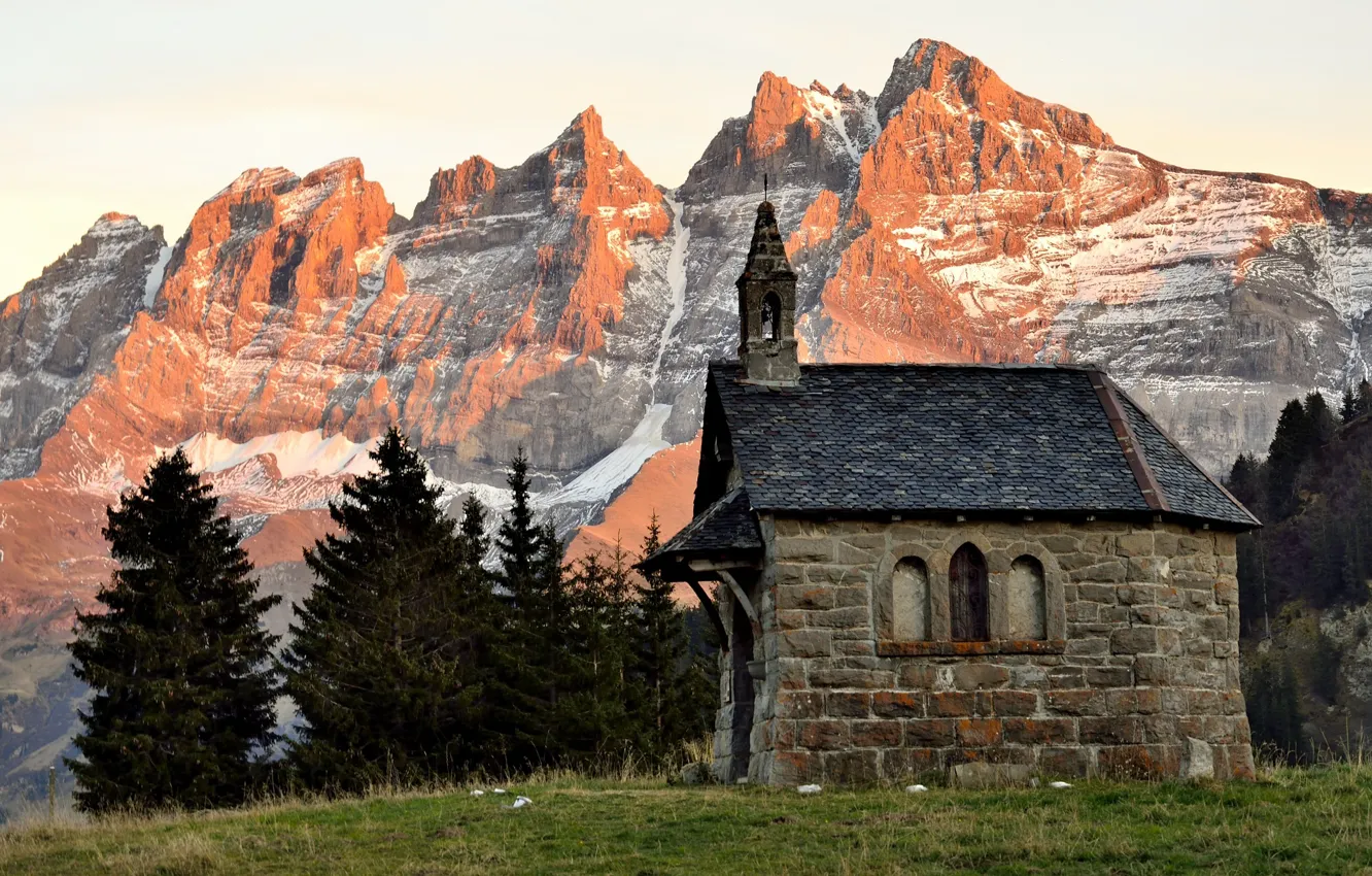 Фото обои осень, снег, деревья, горы, рассвет, Швейцария, церковь, сумерки
