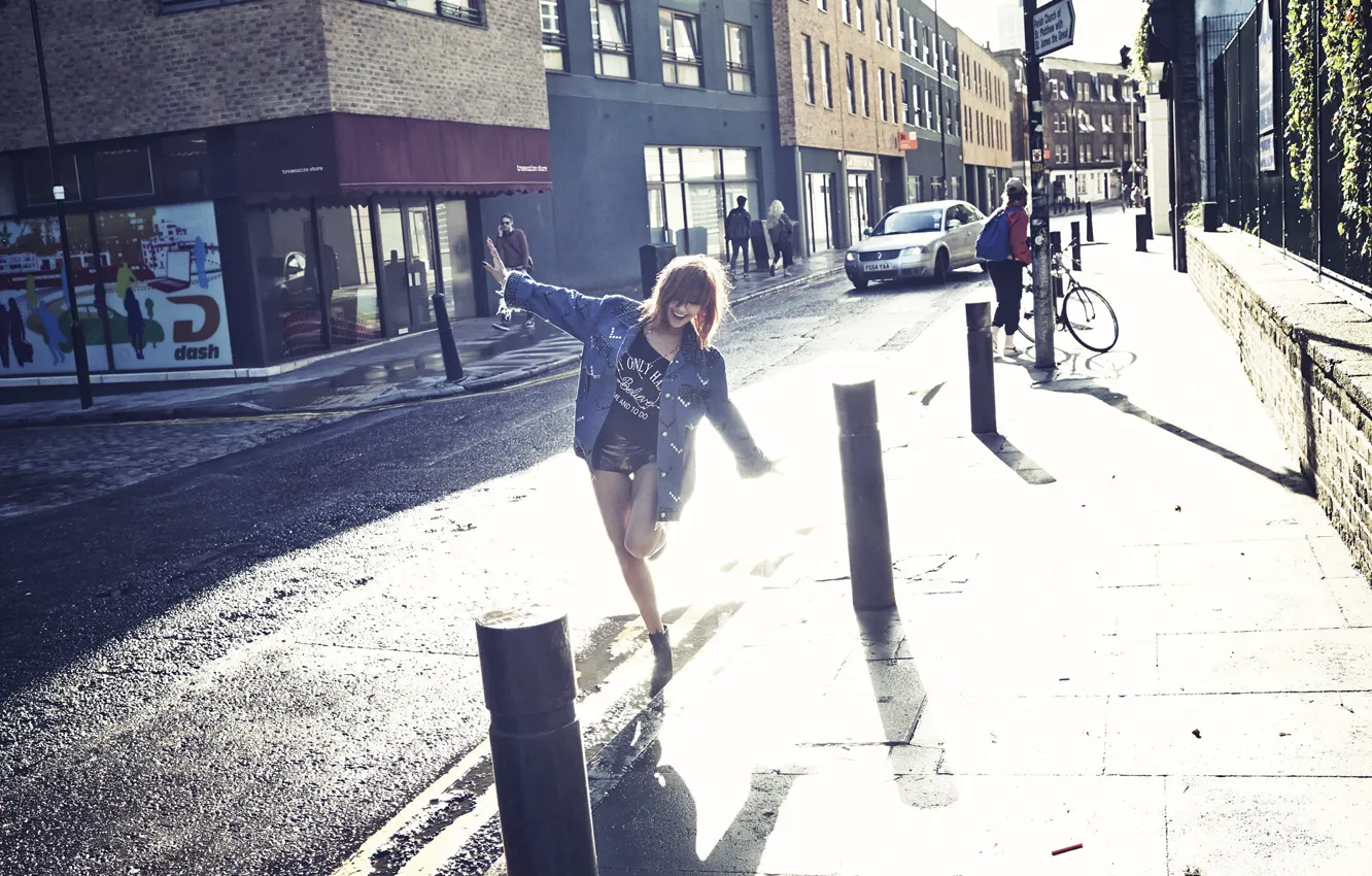 Фото обои девушка, город, музыка, улица, азиатка, London, Sistar, K-pop
