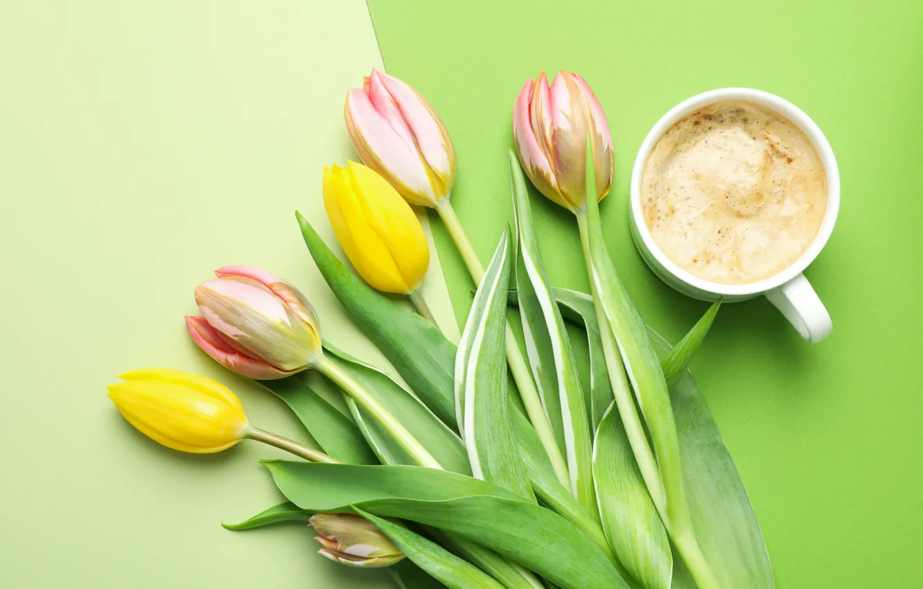 Фото обои цветы, букет, тюльпаны, yellow, pink, flowers, tulips, coffee cup