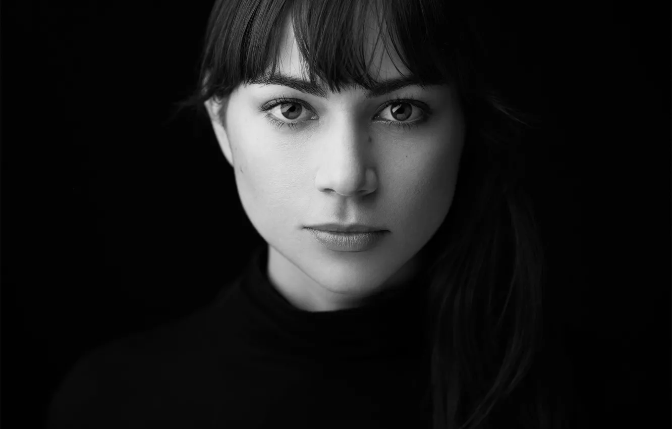 Фото обои white, black, model, pretty, look