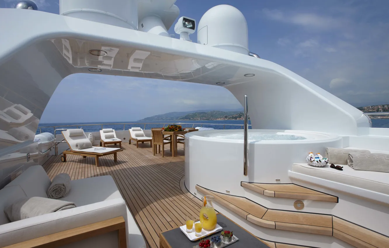 Фото обои luxury, motor, area, super yacht, spapool, sundeck