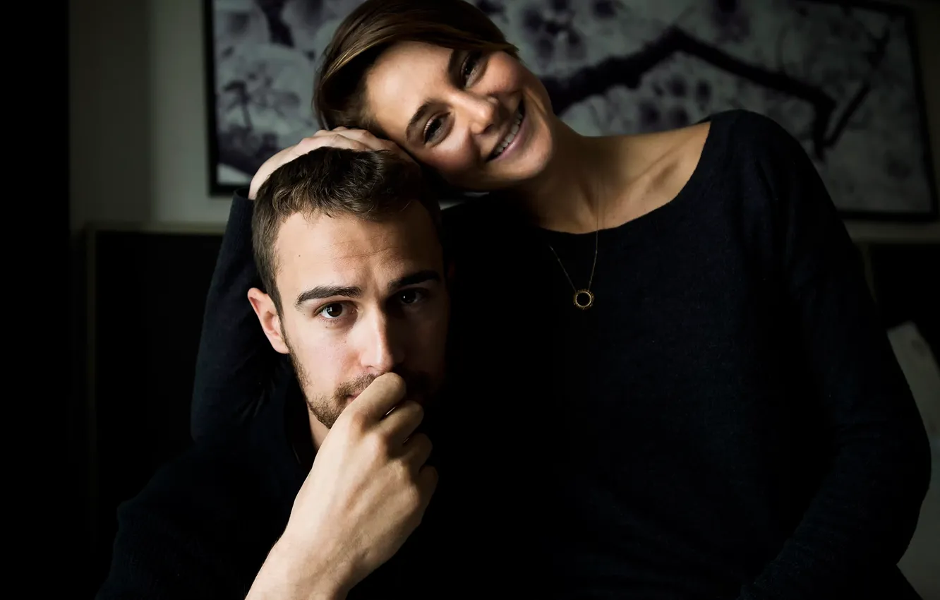 Фото обои фотосессия, Theo James, Shailene Woodley, Allegiant