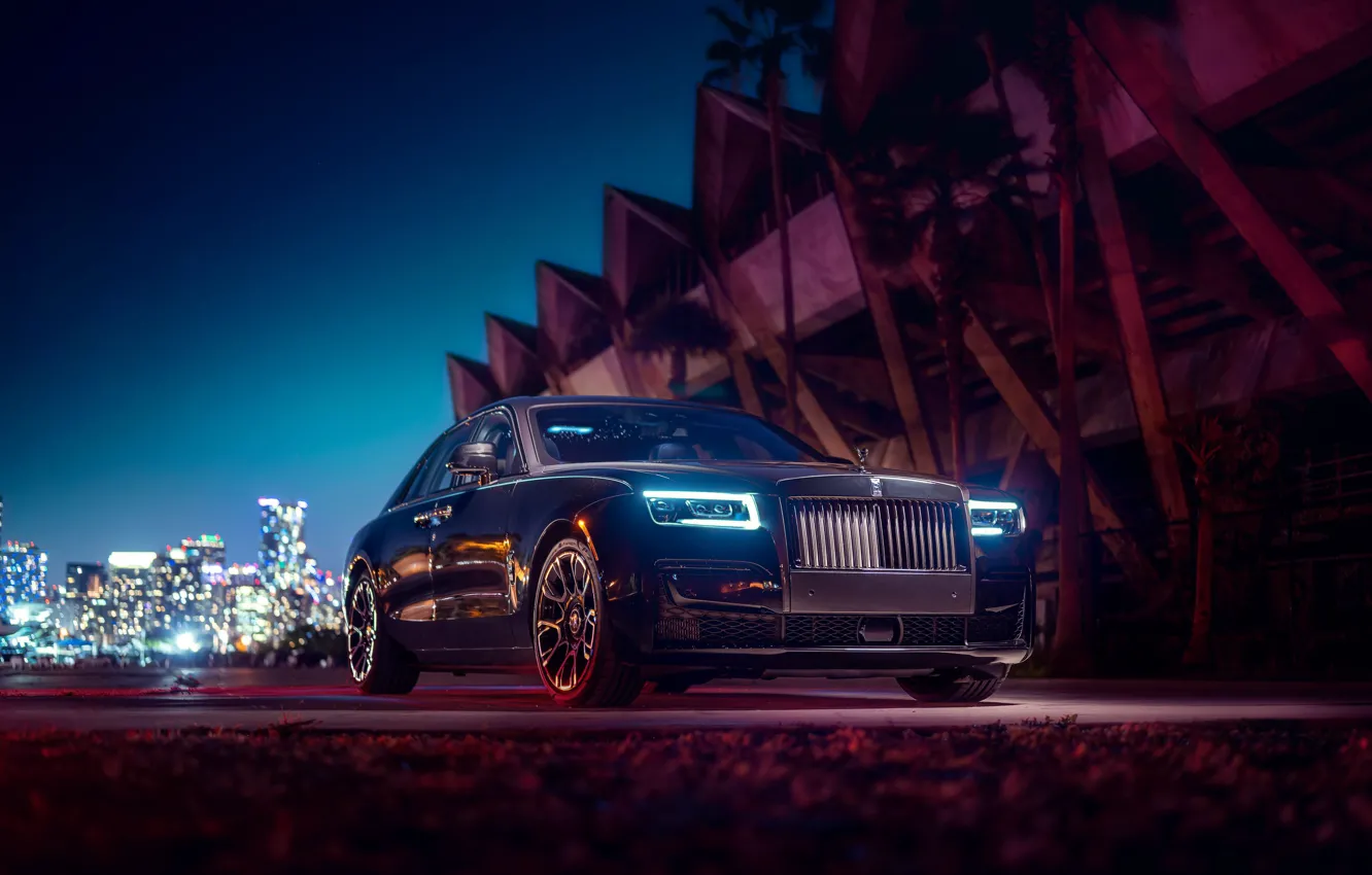 Фото обои Rolls-Royce, Light, Ghost, Front, Black, Night, Side, Town