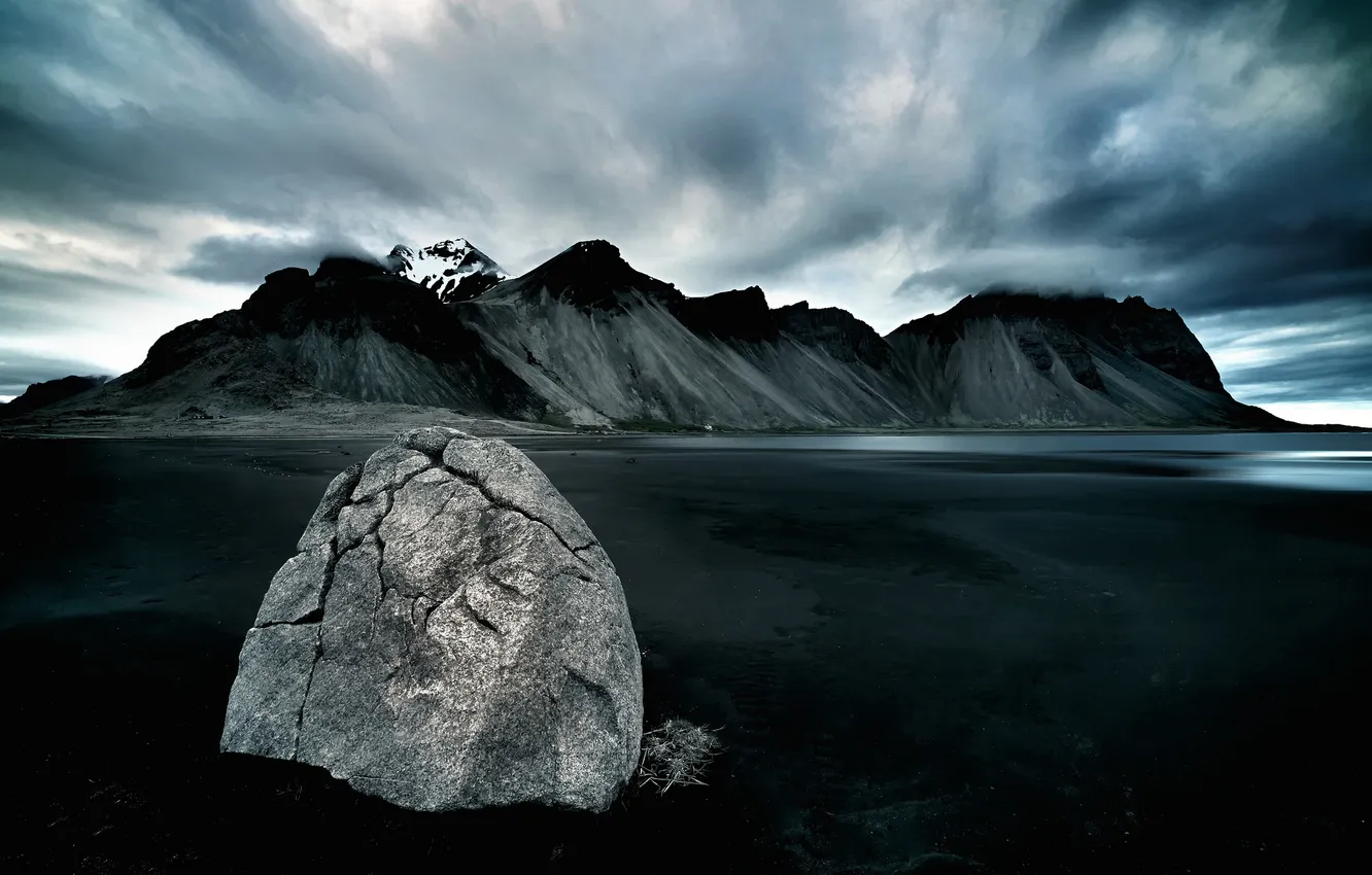 Фото обои облака, горы, озеро, камень