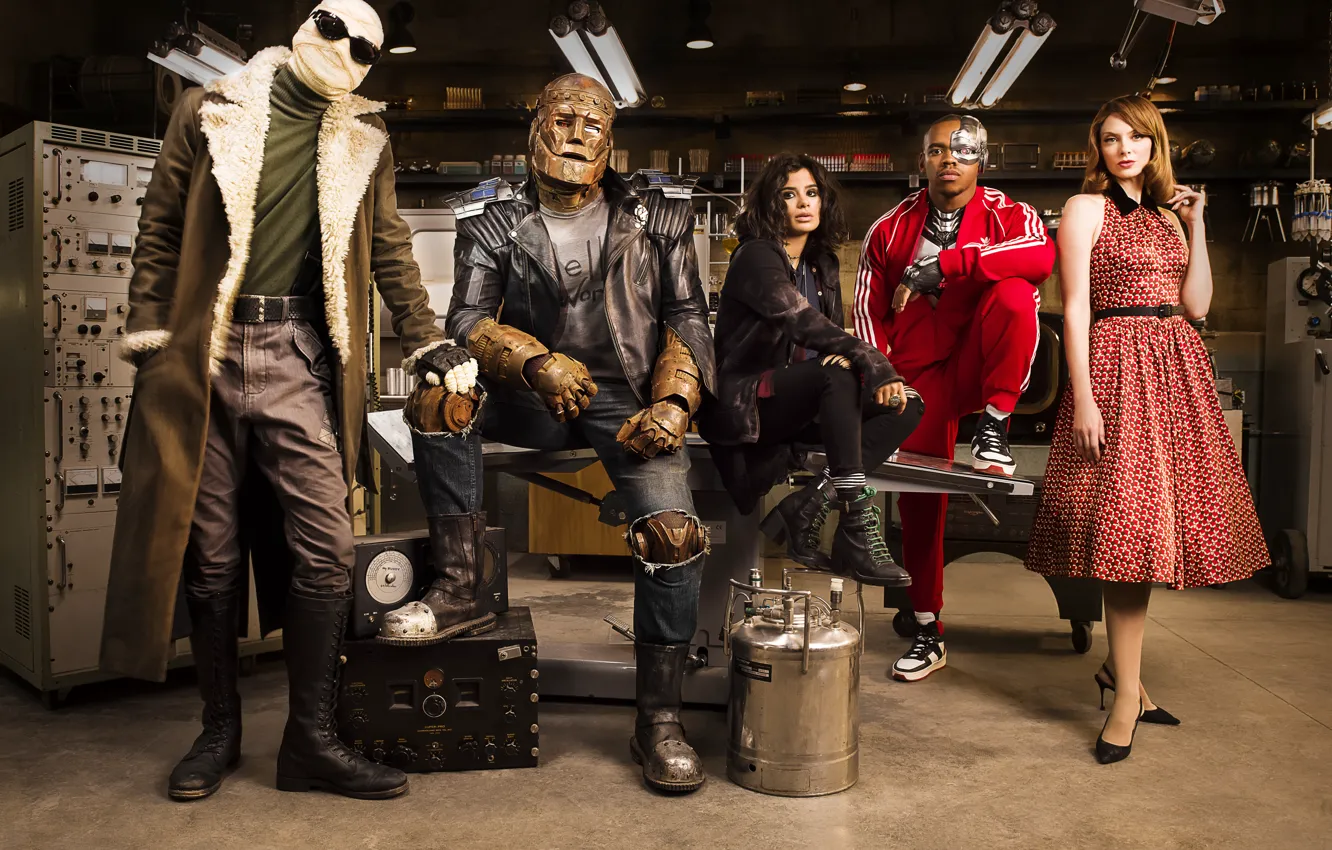 Фото обои актёры, сериал, лаборатория, Фильмы, Doom Patrol, Роковой патруль
