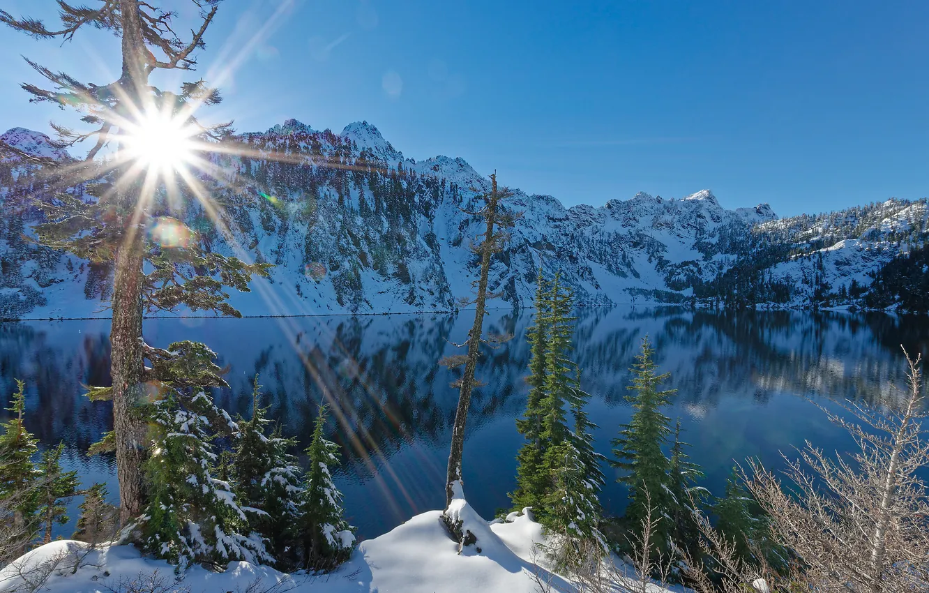 Фото обои зима, снег, деревья, горы, озеро, отражение, Каскадные горы, Washington State