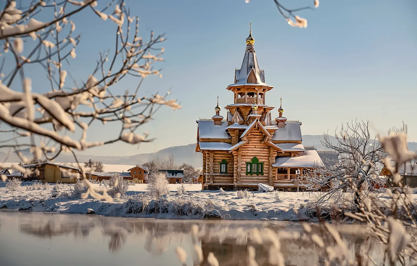 Фото обои зима, снег, ветки, река, церковь, Россия, Алтайский край, Храм Святителя Николая