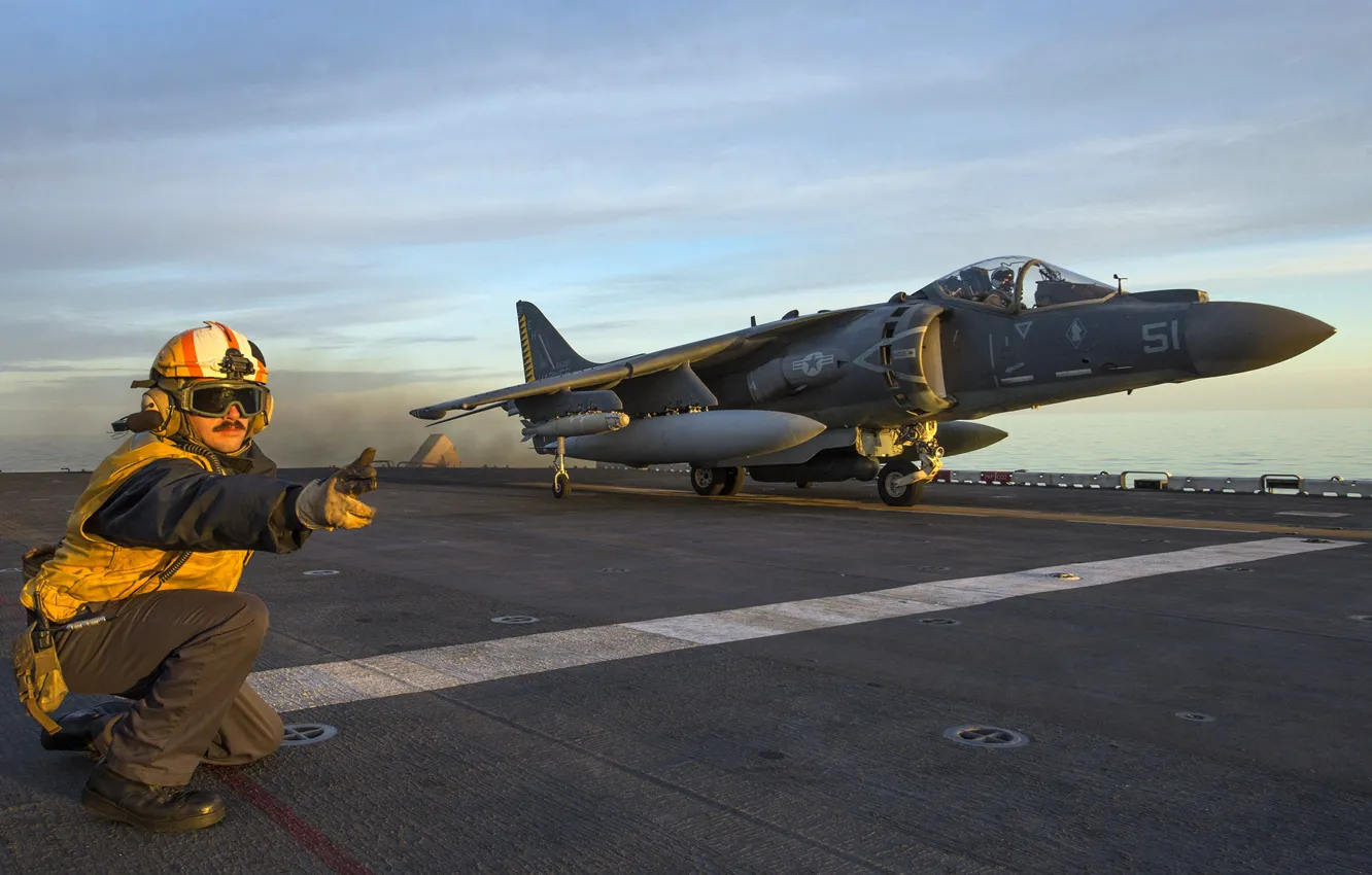 Фото обои смерть, оружие, армия, Libya, AV-8B Harrier, Operation Odyssey Lightning, amphibious assault ship USS Wasp (LHD …