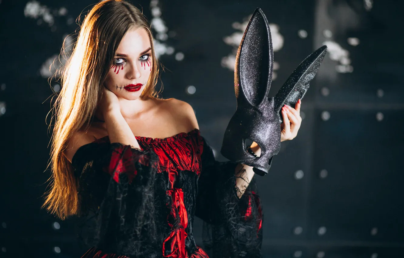 Фото обои осень, девушка, темный фон, праздник, макияж, тыква, Хеллоуин, ведьма