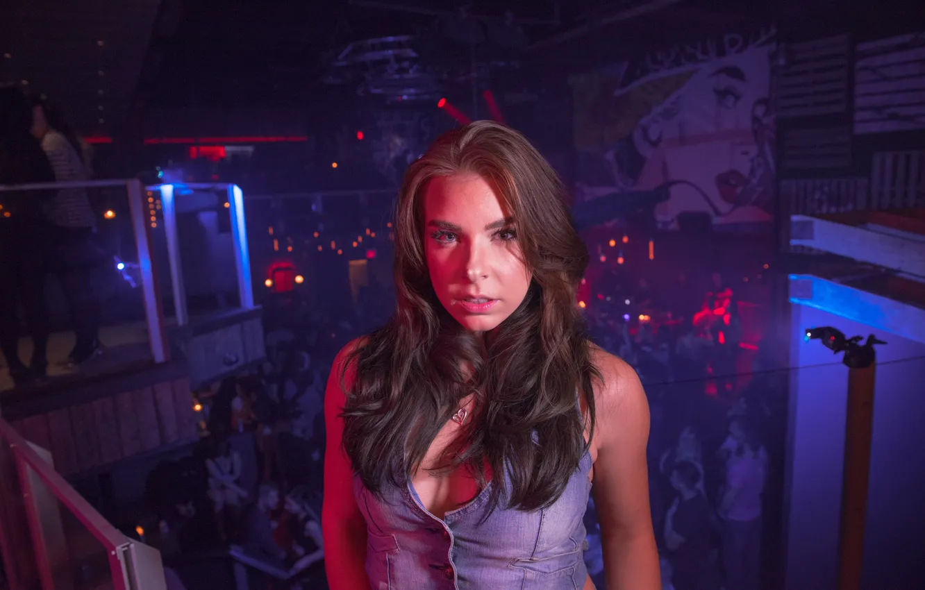 Фото обои взгляд, девушка, Ночной Клуб
