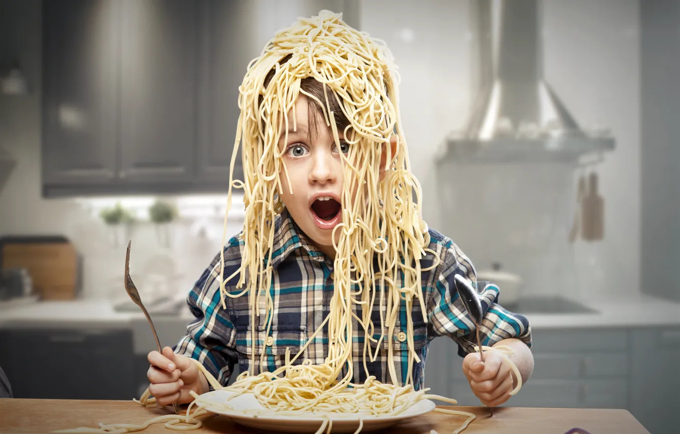 Фото обои ребенок, мальчик, кухня, Creative, boy, макароны, pasta