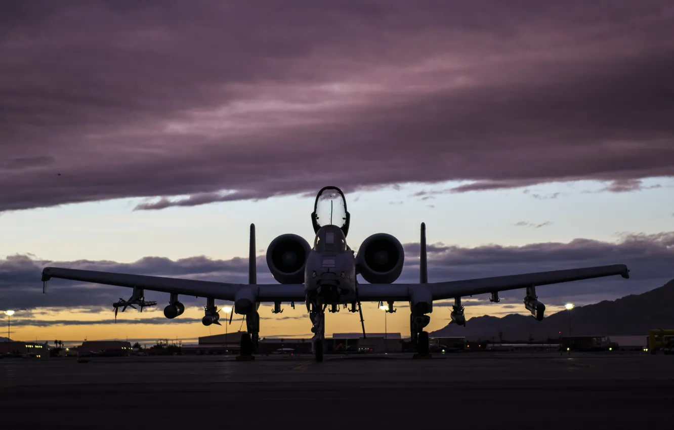 Фото обои ВВС США, Fairchild Republic A-10 Thunderbolt II, американский одноместный двухдвигательный штурмови