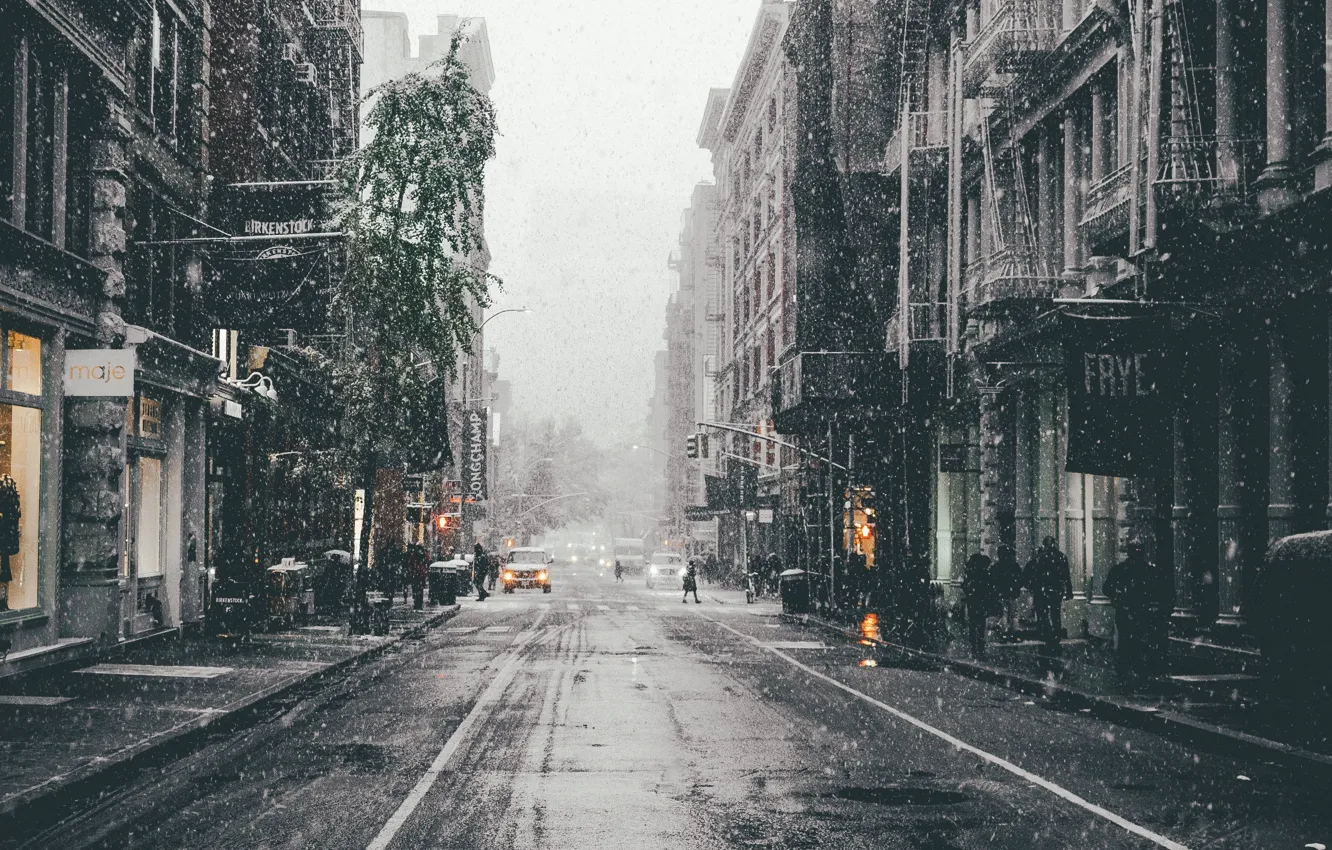 Фото обои зима, дорога, снег, машины, city, люди, улица, дома