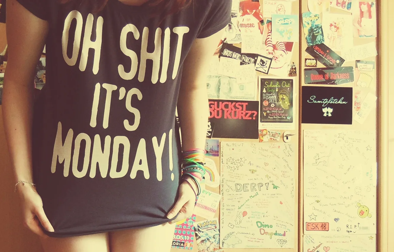 Фото обои девушка, фото, утро, футболка, shit, это, понедельник, its