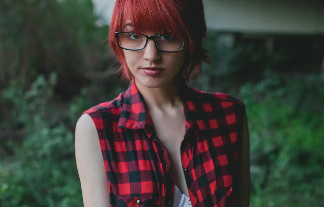 Фото обои пирсинг, брюнетка, татуировка, рыжая, в очках, Suicide Girls, Tuxie Suicide