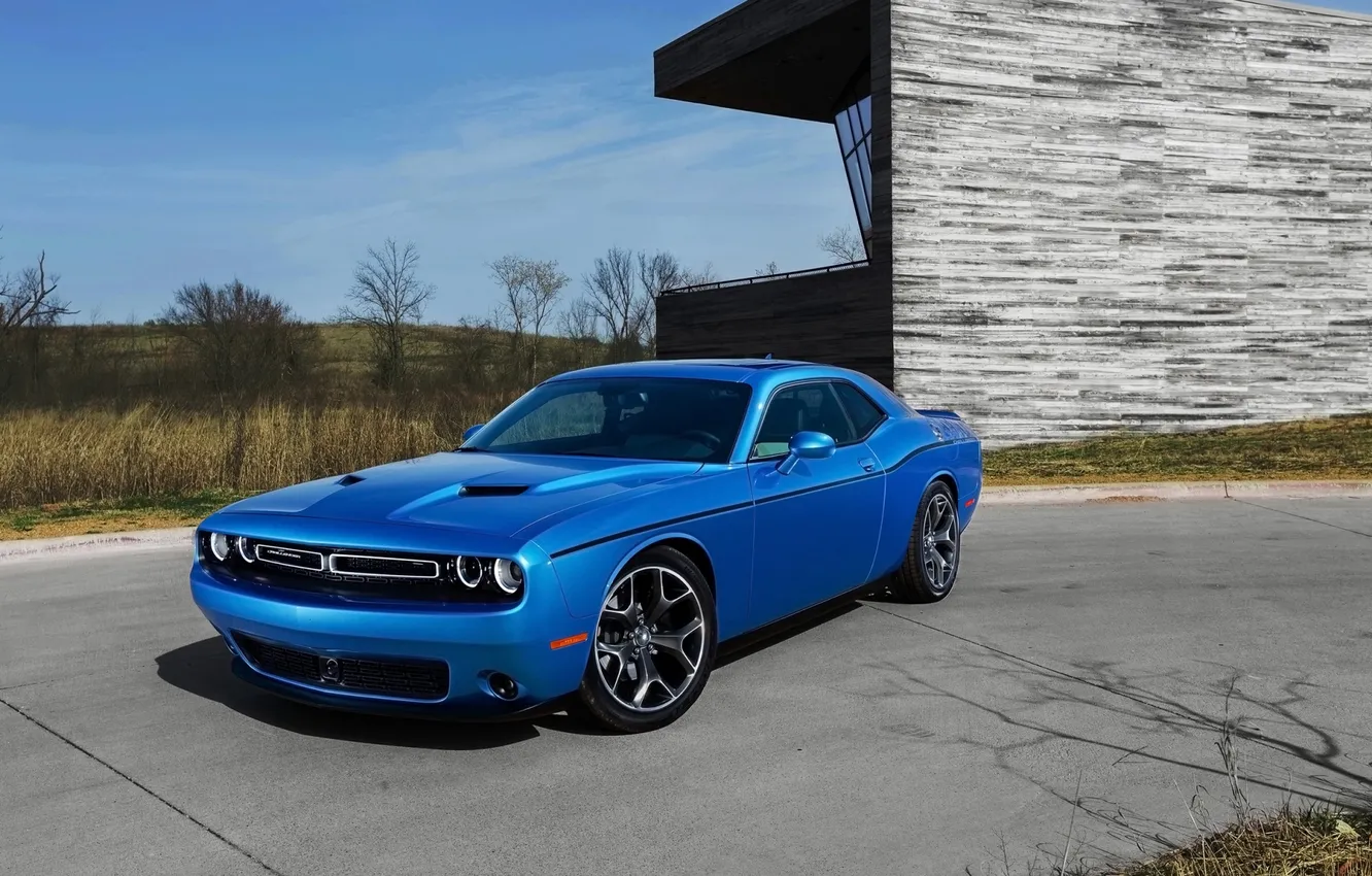 Фото обои синий, фон, Додж, Dodge, Challenger, передок, Muscle car, Мускул кар