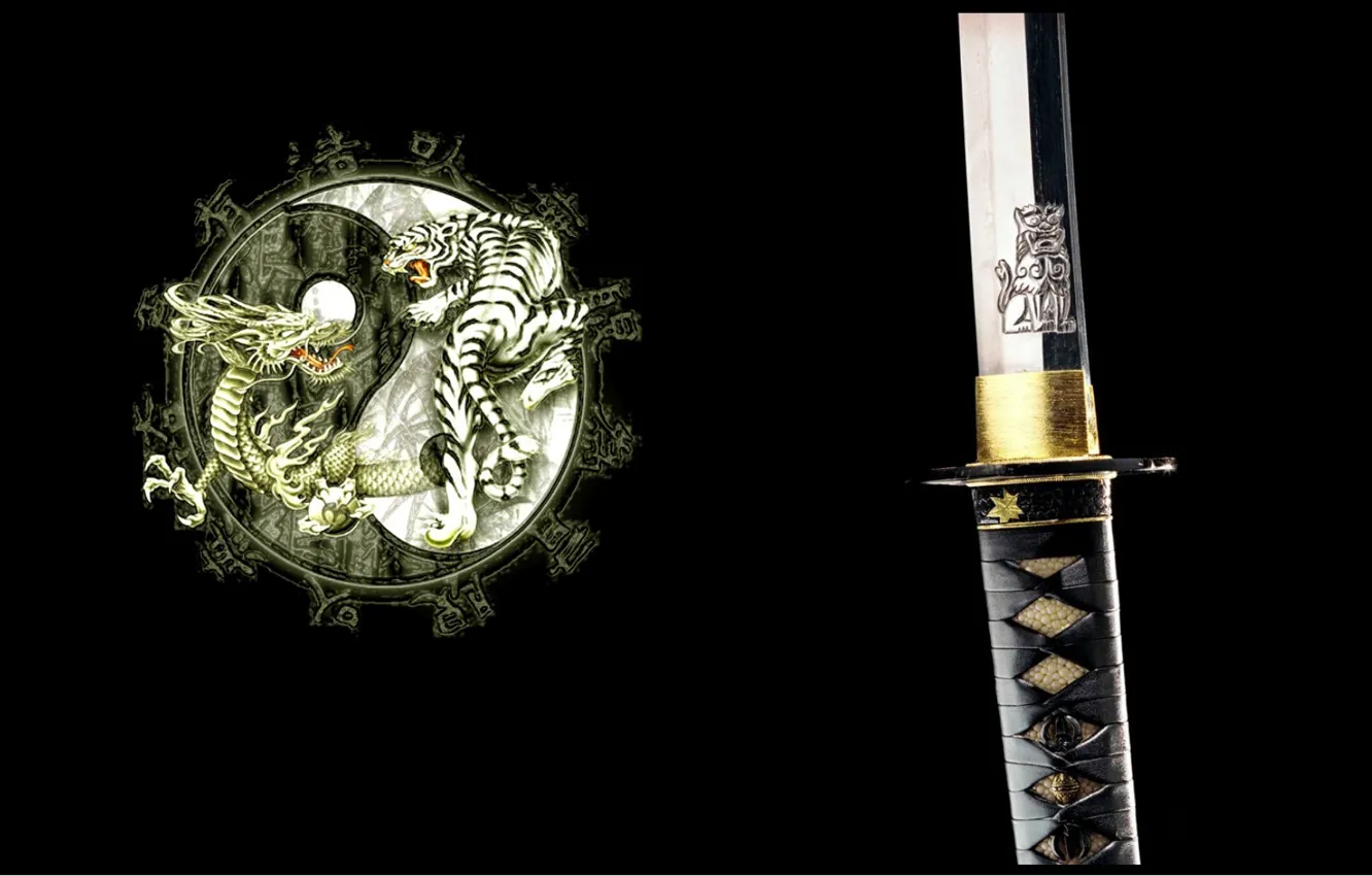 Фото обои тигр, дракон, катана, Япония, эмблема, черный фон, рукоятка, ин-янь