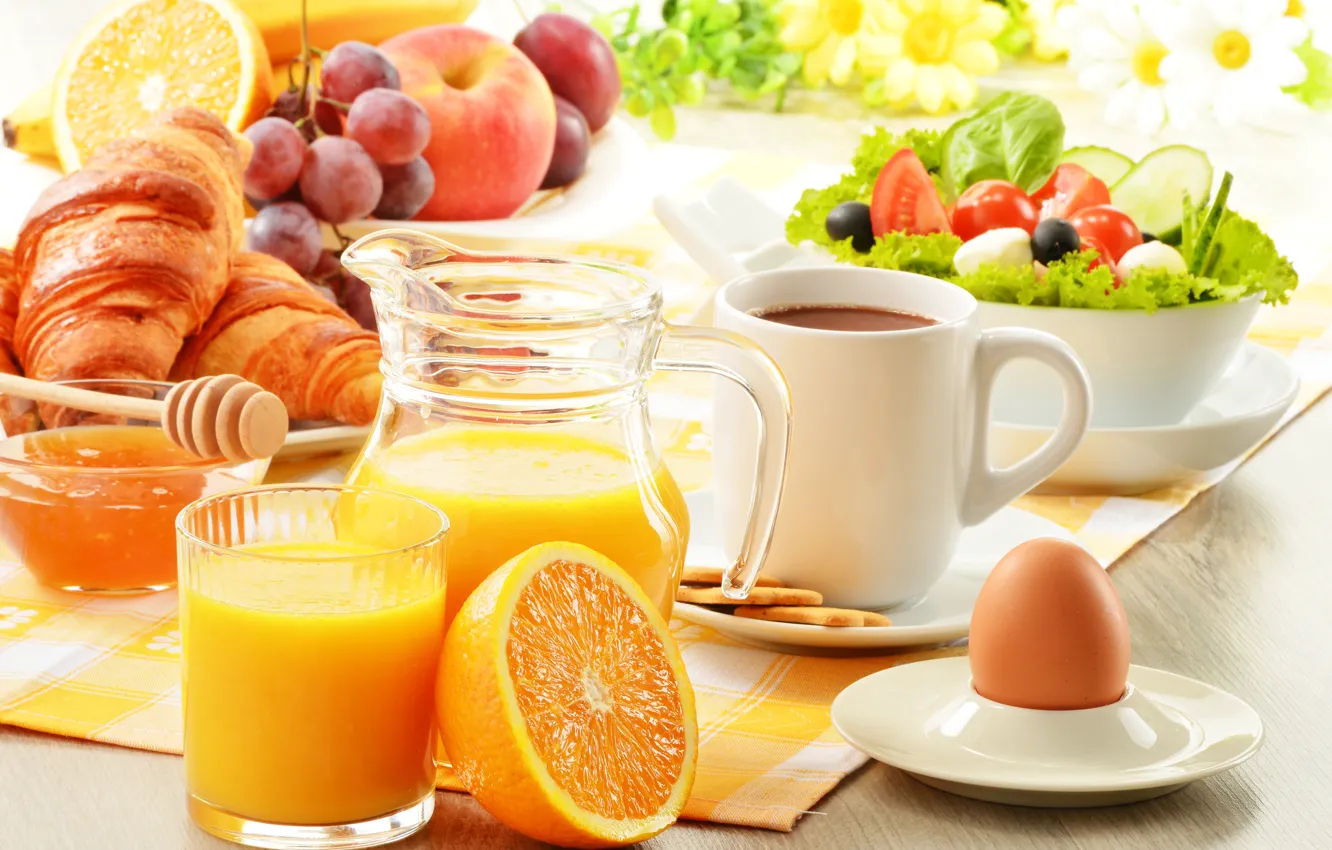 Фото обои стакан, яйцо, яблоко, апельсин, печенье, тарелка, виноград, бананы