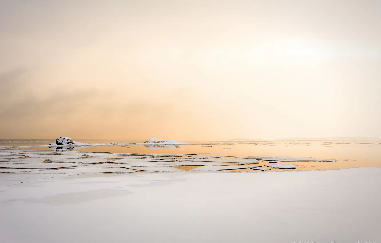 Фото обои зима, озеро, лёд