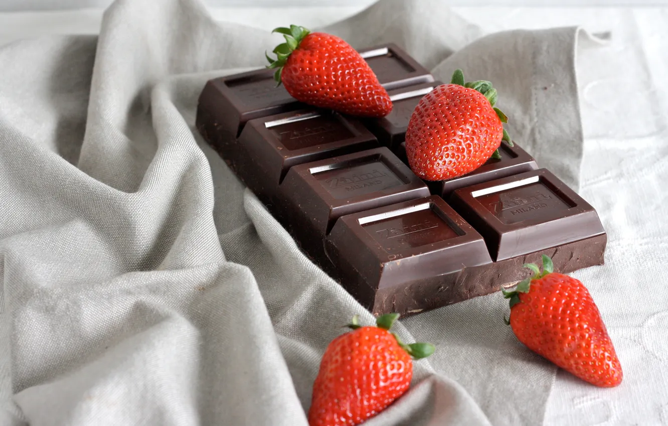 Фото обои ягоды, плитка, шоколад, клубника, десерт