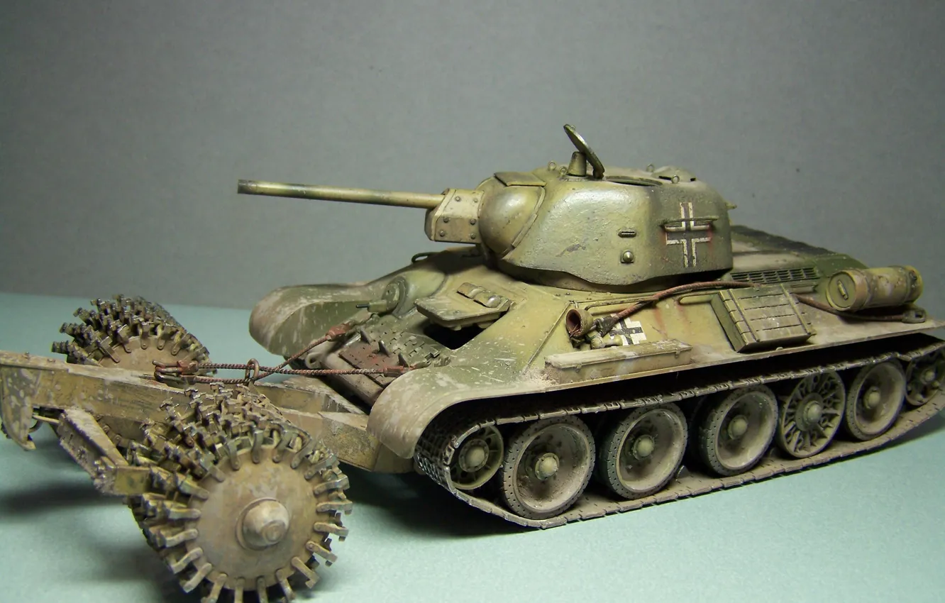 Фото обои игрушка, танк, Т-34, средний, моделька, периода, Великой Отечественной войны