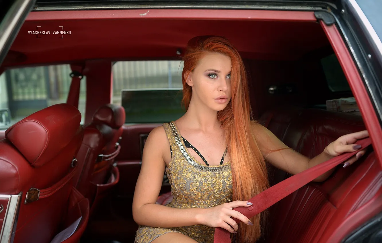 Фото обои car, girl, cleavage, long hair, dress, breast, photo, photographer