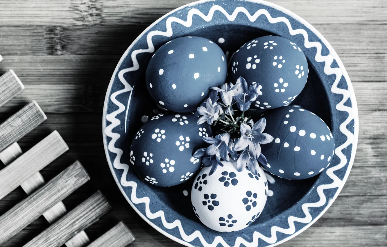 Фото обои цветы, праздник, доски, яйца, Пасха, миска, решётка, Easter