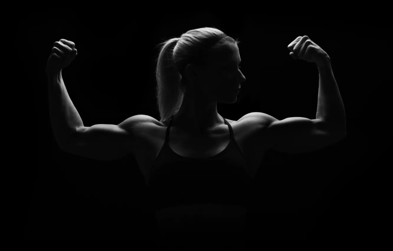Фото обои woman, muscles, pose, silhouette