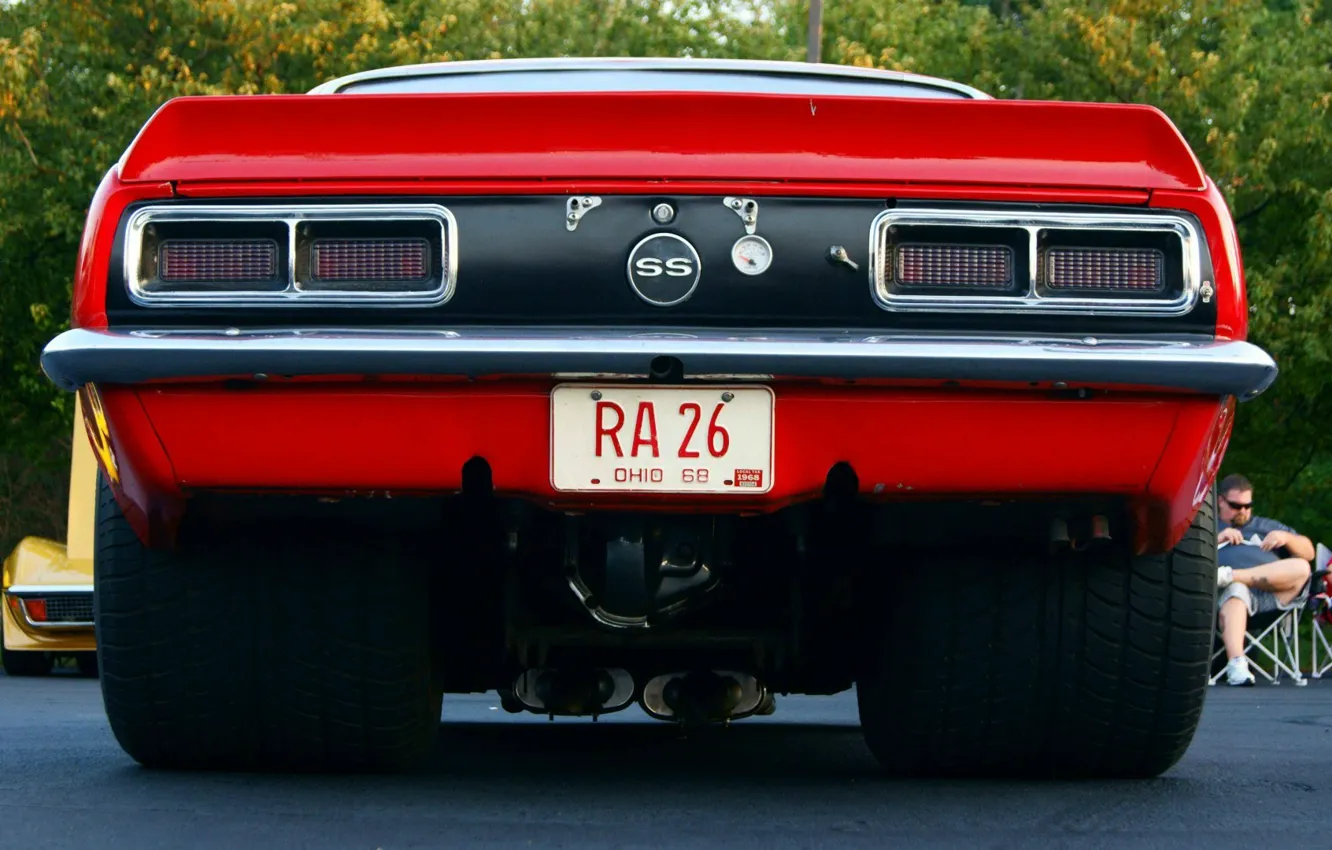 Фото обои машина, улица, Chevrolet, Camaro, дорого, колёса, 1968, камаро