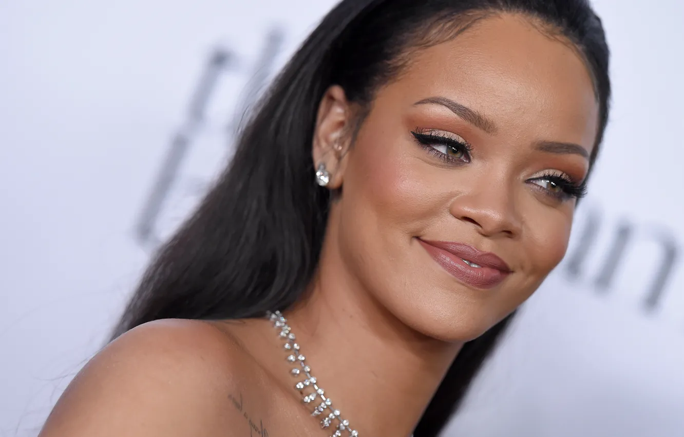 Фото обои глаза, взгляд, улыбка, зубы, rihanna, рианна