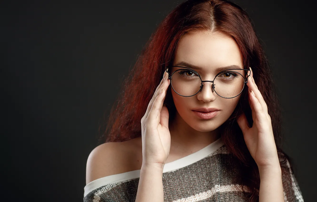Фото обои взгляд, волосы, Девушка, очки, Сергей Сорокин