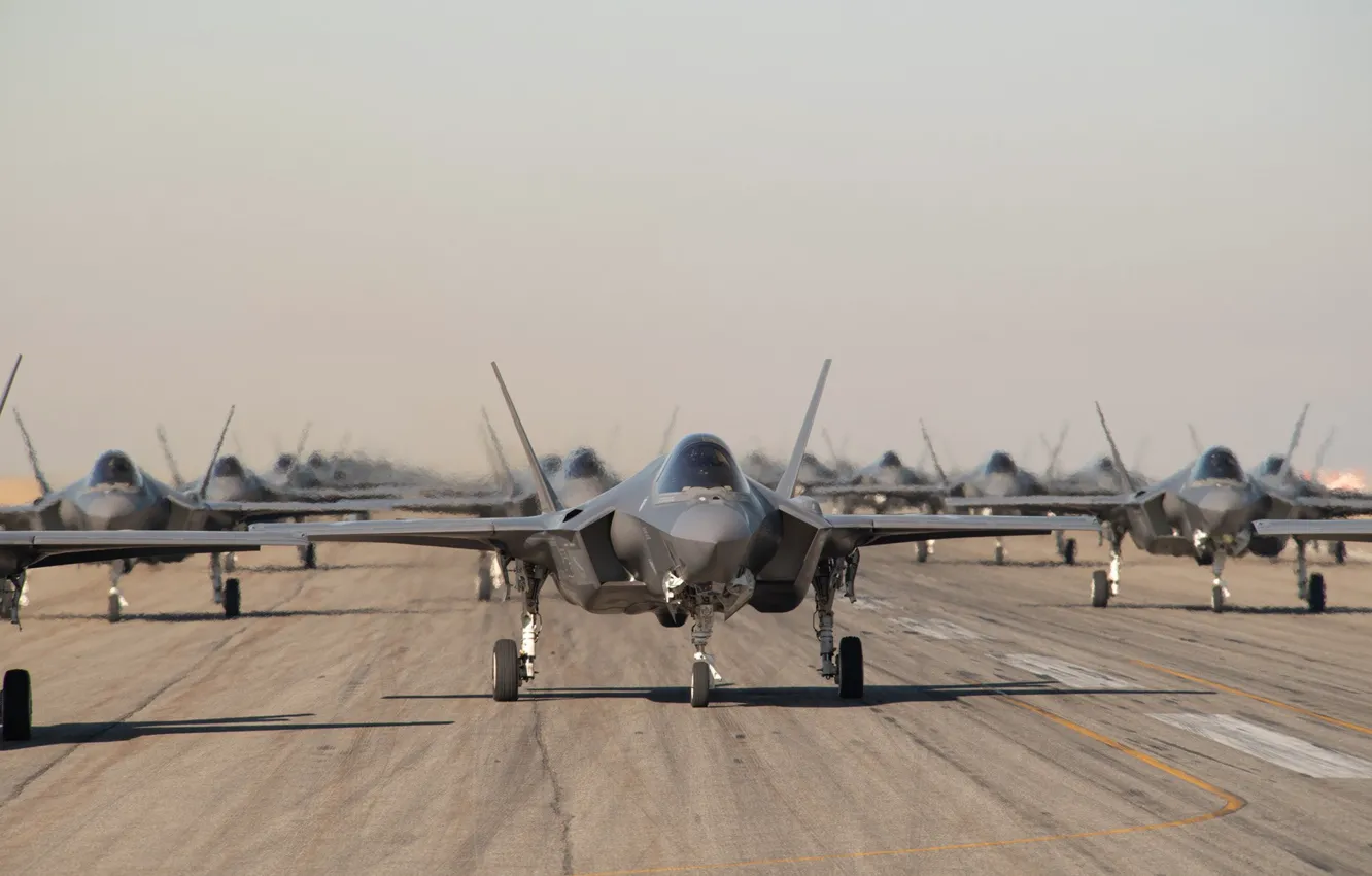 Фото обои Истребитель, USAF, F-35A Lightning II, Elephant Walk