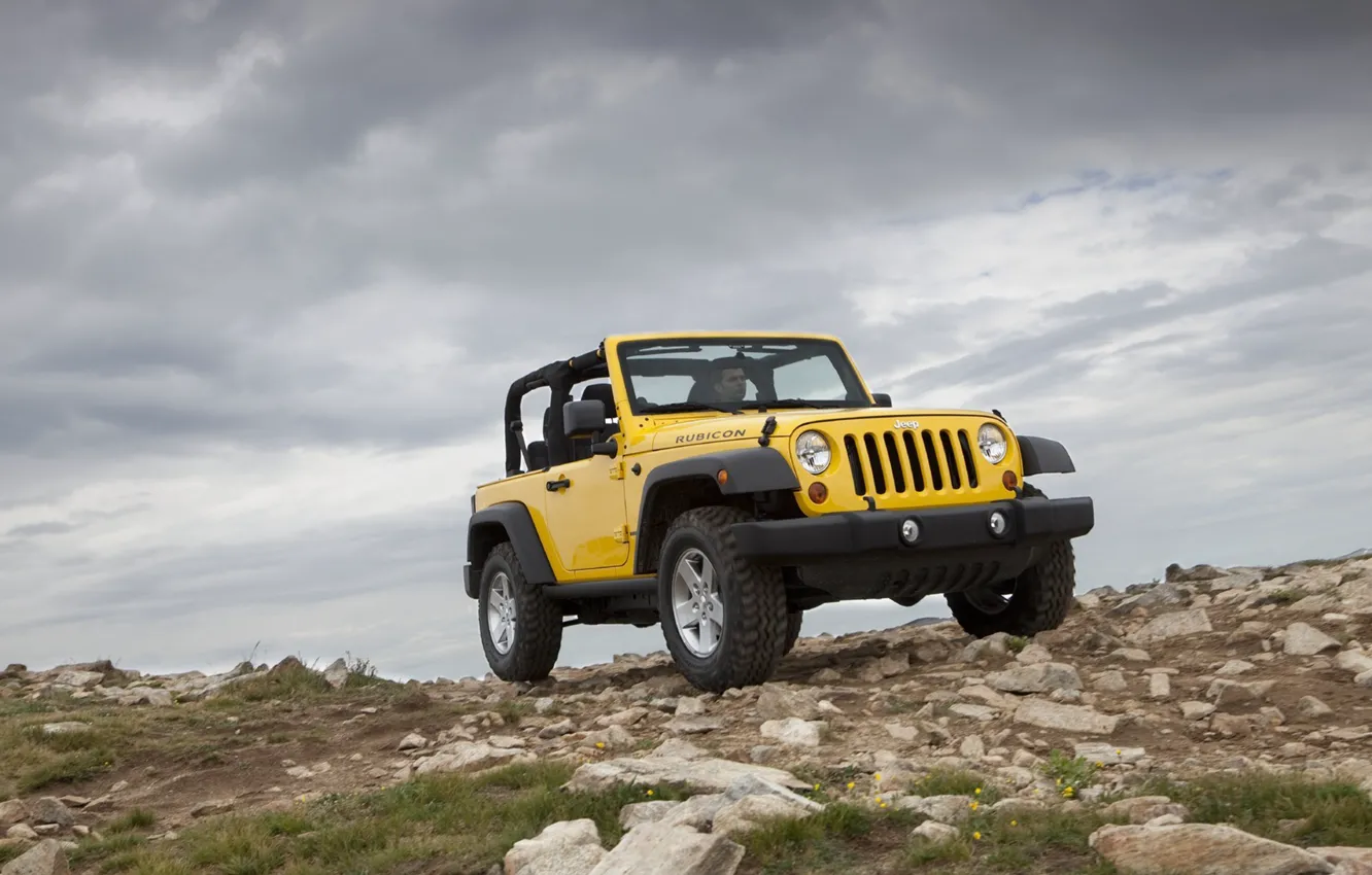 Фото обои горы, жёлтый, джип, внедорожник, Jeep Wrangler 2011