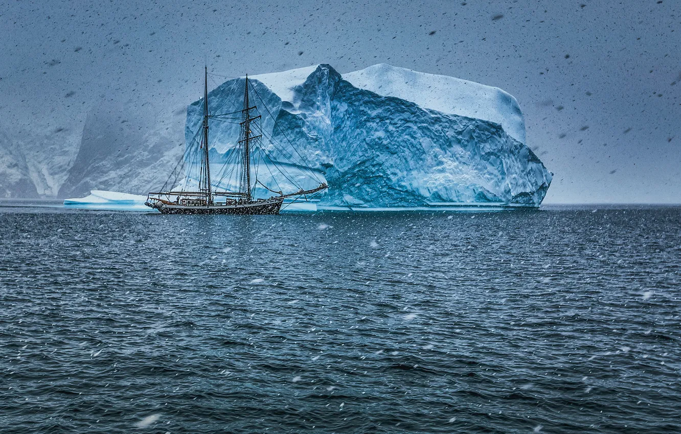 Фото обои снег, океан, парусник, айсберг, Гренландия, Шхуна Opal