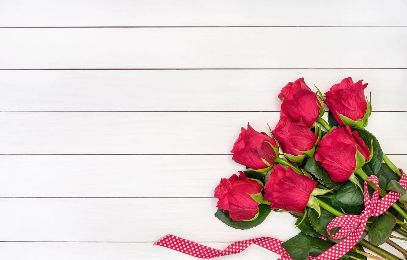 Фото обои цветы, розы, букет, лента, красные, red, love, wood