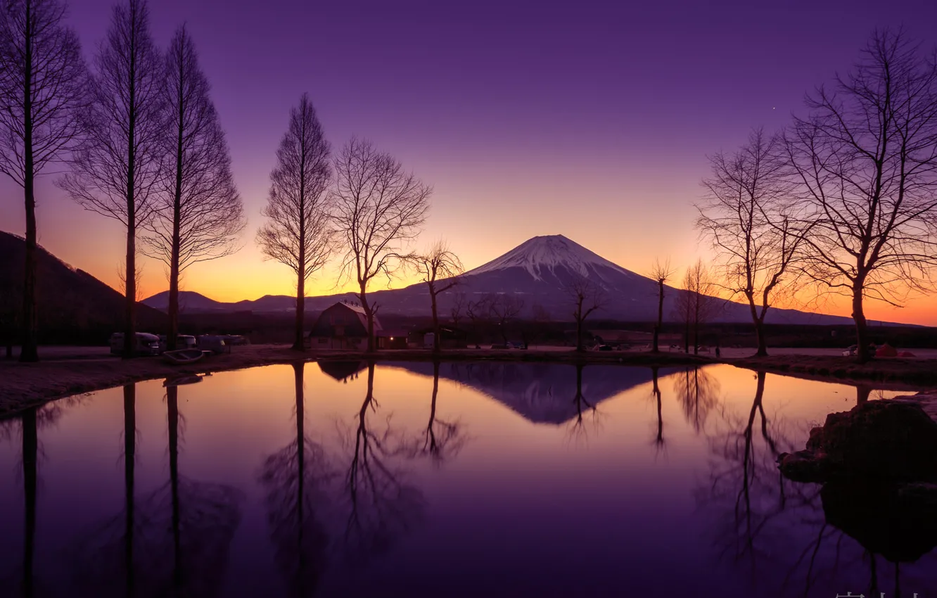 Фото обои небо, вода, отражения, деревья, гора, весна, утро, Япония